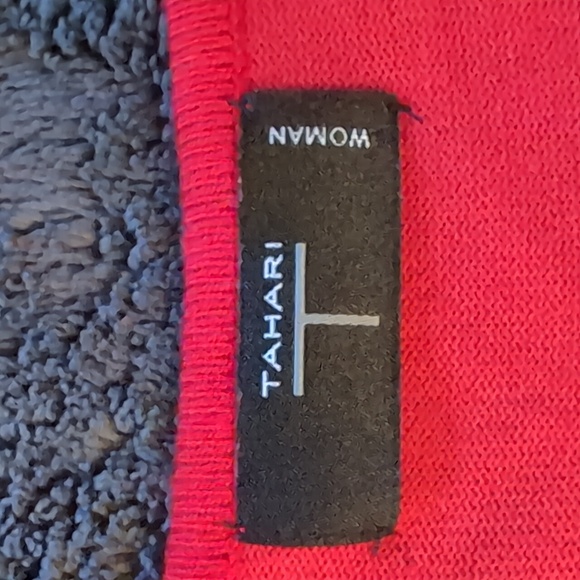 TAHARI| Cardinal Red Long Sleeve Crew Neck Sweater With Slit Rayon Blend - Picture 8 of 12